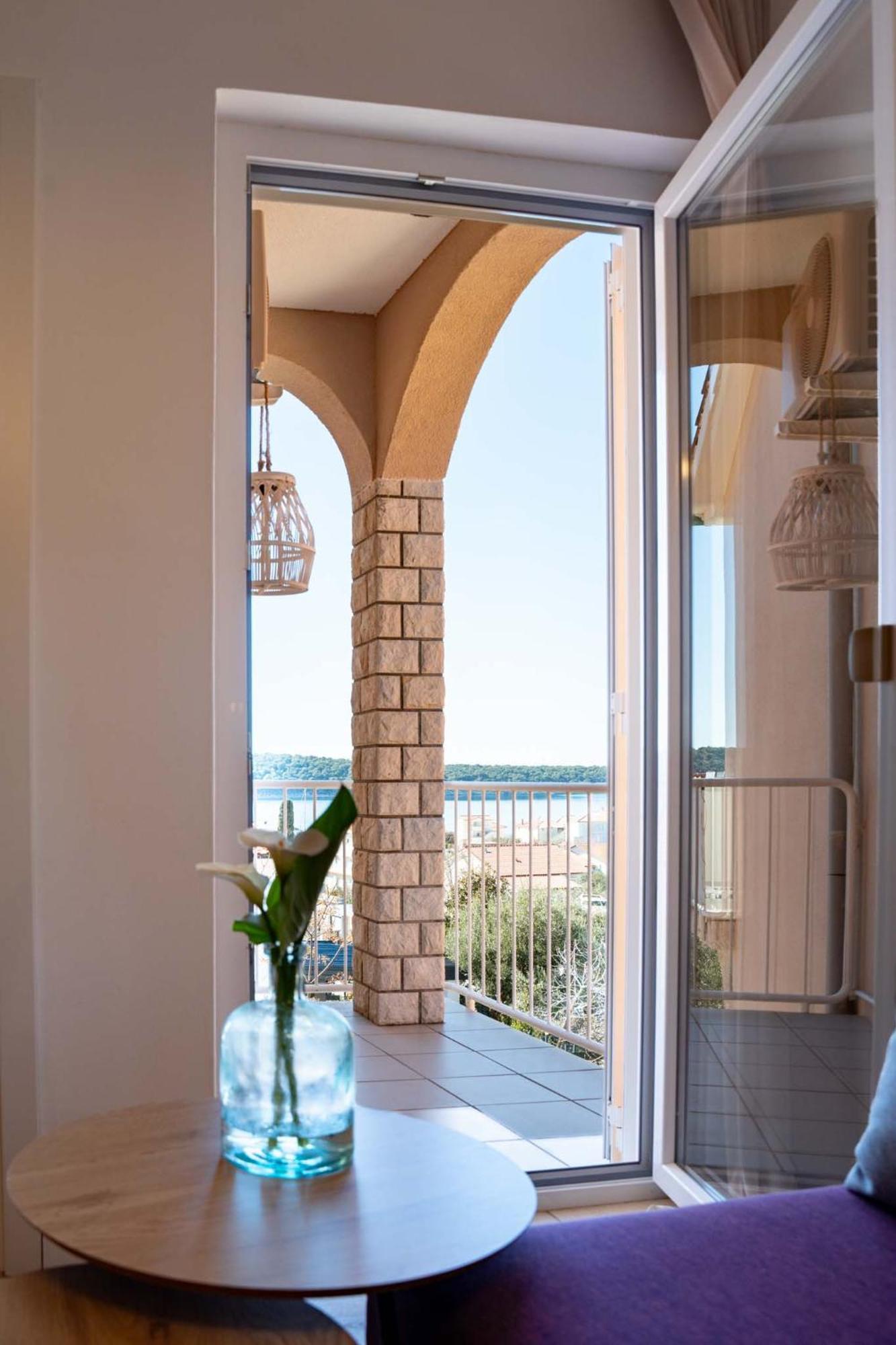 Apartments Casa Barbara Rab Town Ngoại thất bức ảnh